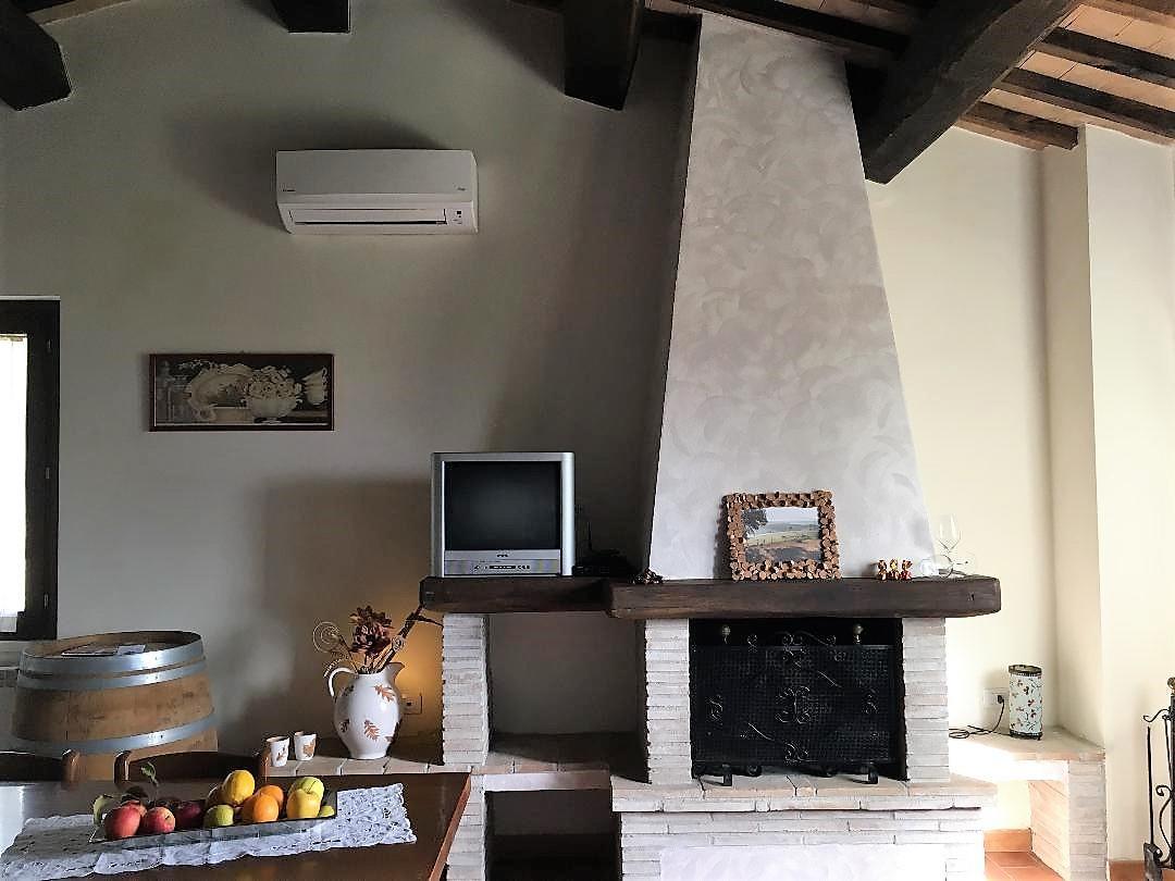 Вилла Il Laghetto Agriturismo Манчиано Экстерьер фото